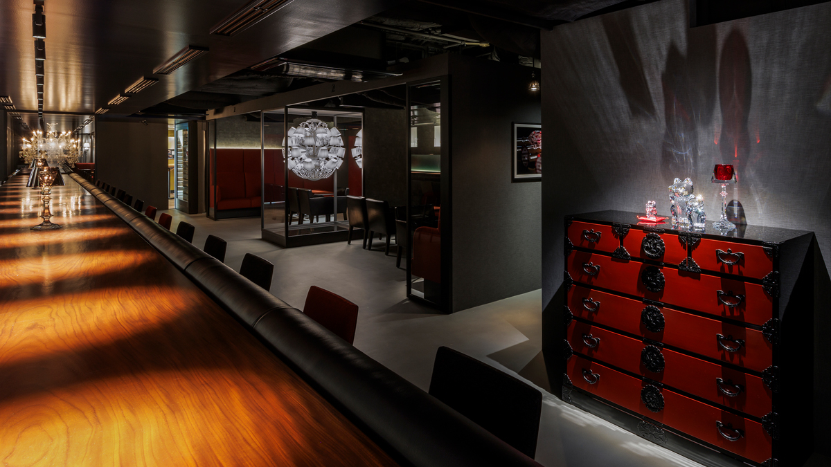 B bar photo 2